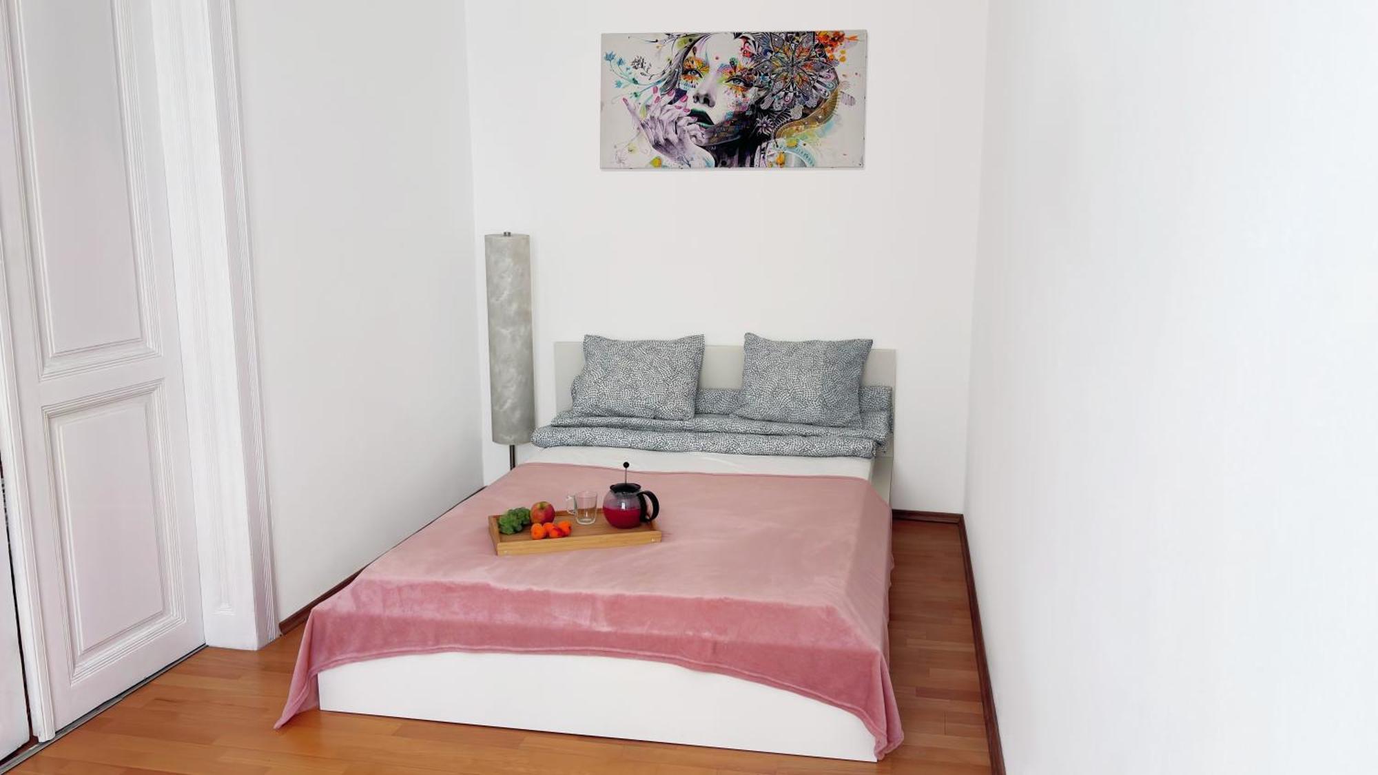 Big And Comfortable Mariahilfer Apartment Wenen Buitenkant foto