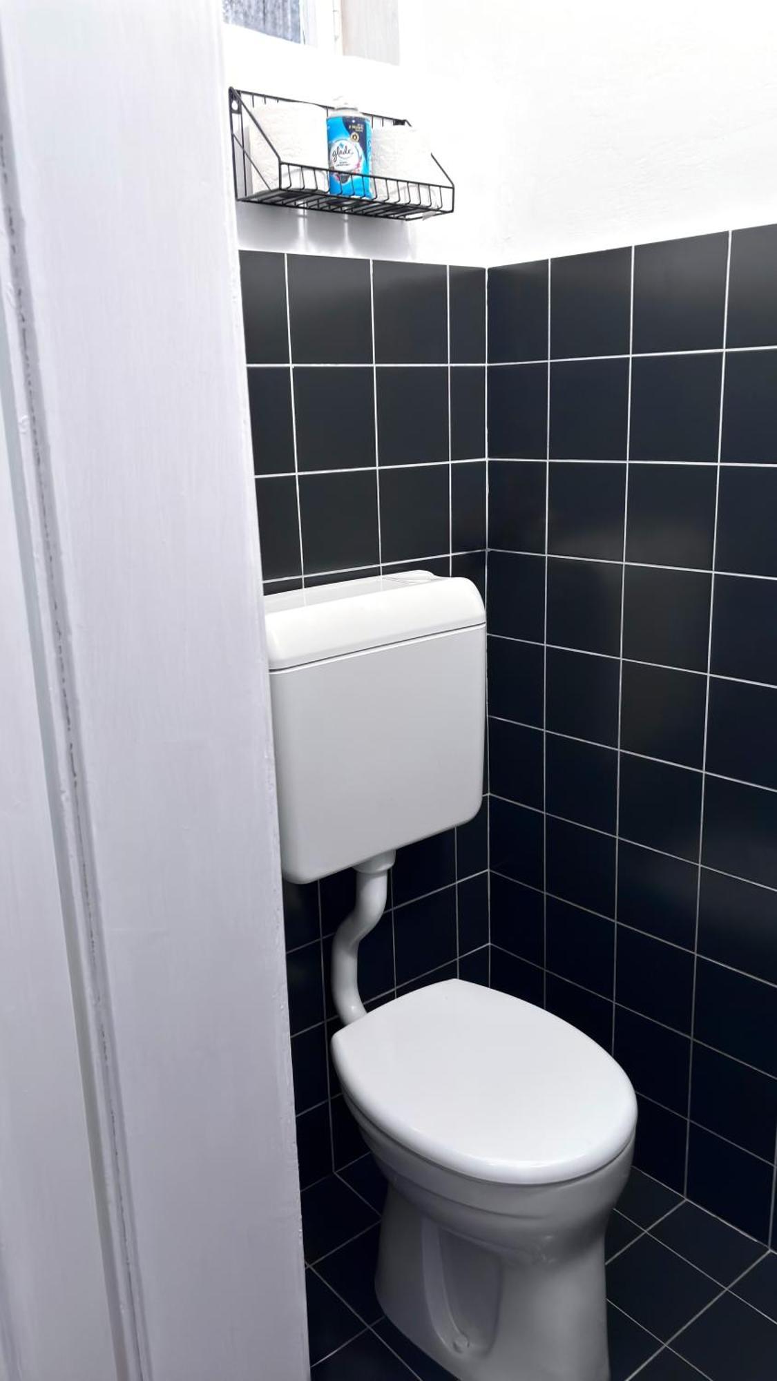 Big And Comfortable Mariahilfer Apartment Wenen Buitenkant foto